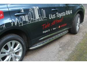 Боковые пороги серия TOUR на Toyota Rav4 (2013-2015)